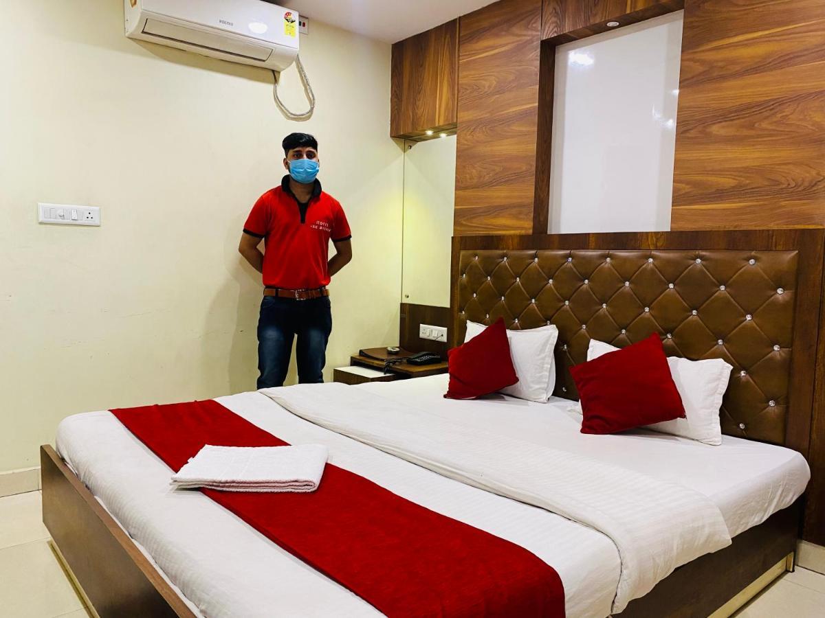 Hotel The Avenue Gamharia Luaran gambar