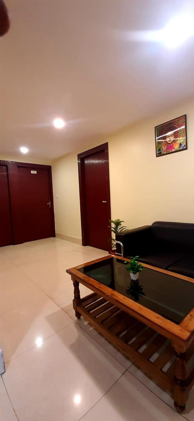 Hotel The Avenue Gamharia Luaran gambar